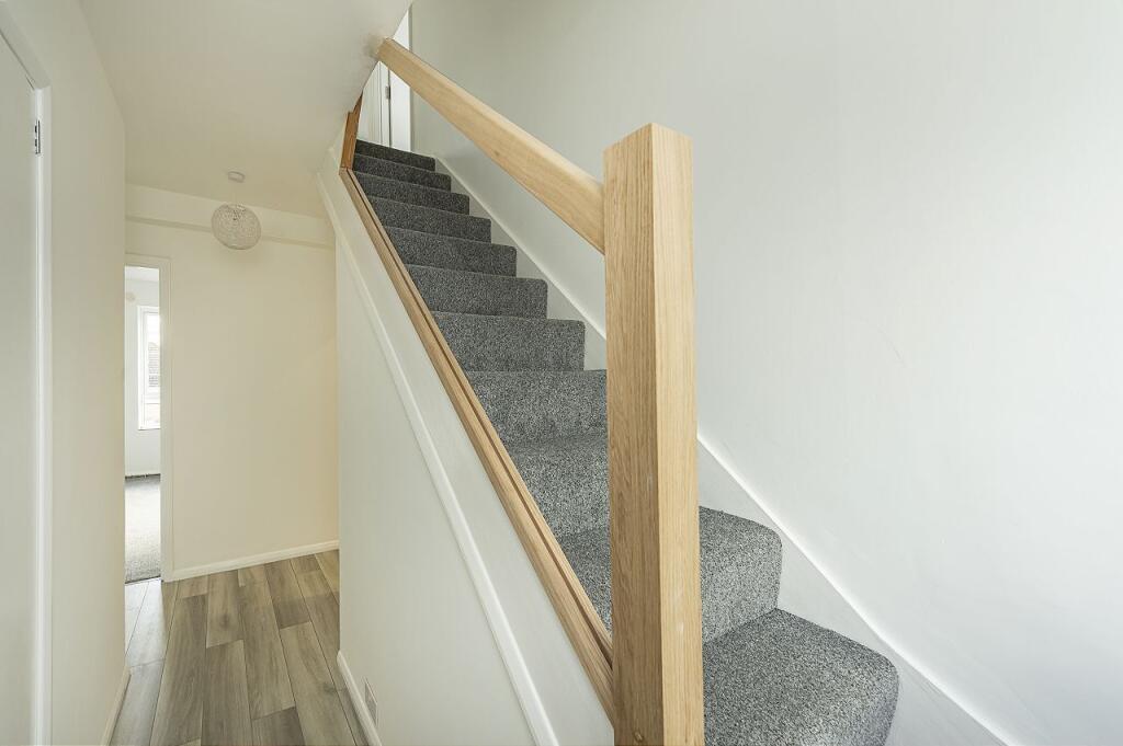 Additional image 11 of How Wood, Park Street, St. Albans, Hertfordshire, AL2