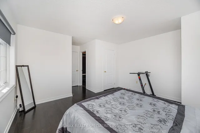 Additional image 34 of 2 Shiraz Dr Unit 114
