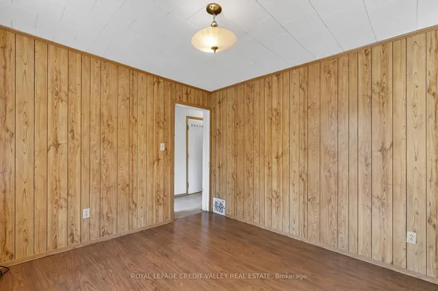 Additional image 29 of 34 Joseph St