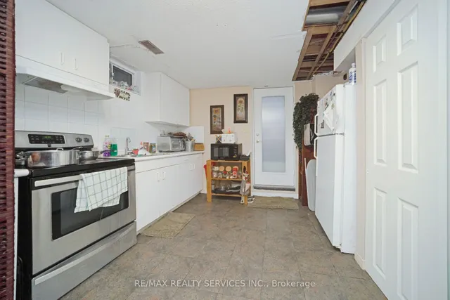 Additional image 44 of 74 Leeward Dr