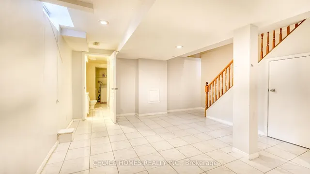 Additional image 28 of 5551 Cosmic Cres