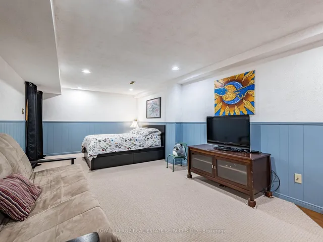 Additional image 33 of 77 Martindale Cres