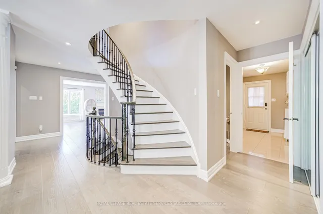 Additional image 9 of 1378 Bayshire Dr