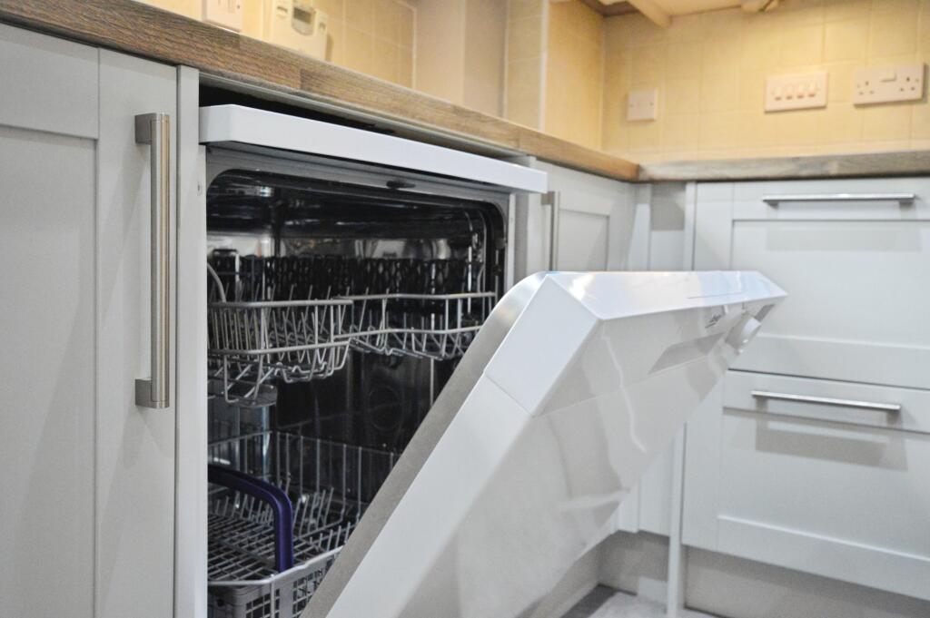 Additional image 4 of Bakers Close, St Albans, AL1