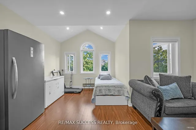 Additional image 23 of 63 Blue Spruce St