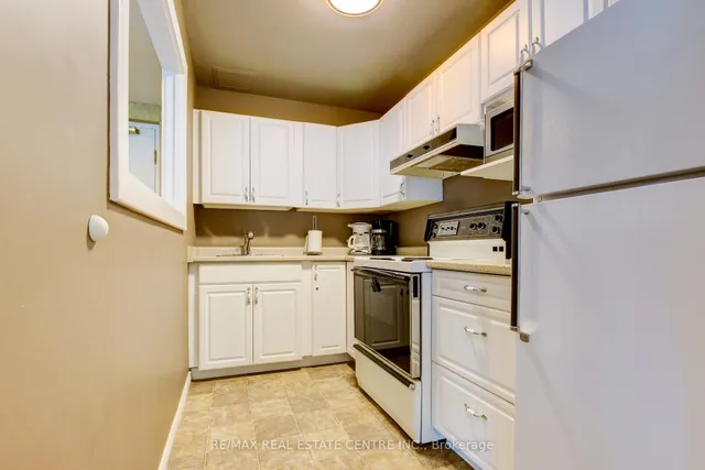 Additional image 38 of 320 Mill St Unit 303