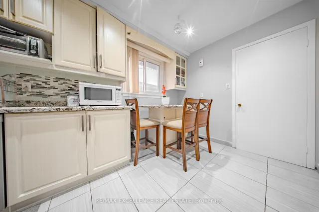 Additional image 10 of 7246 Reindeer Dr