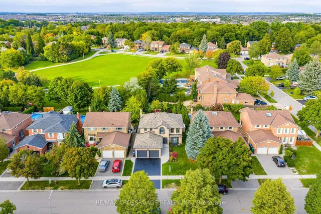Additional image 43 of 75 Barr Cres
