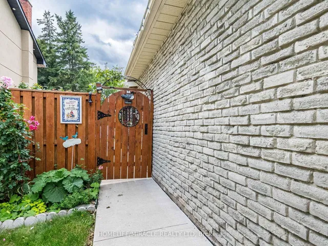 Additional image 50 of 64 Geneva Cres