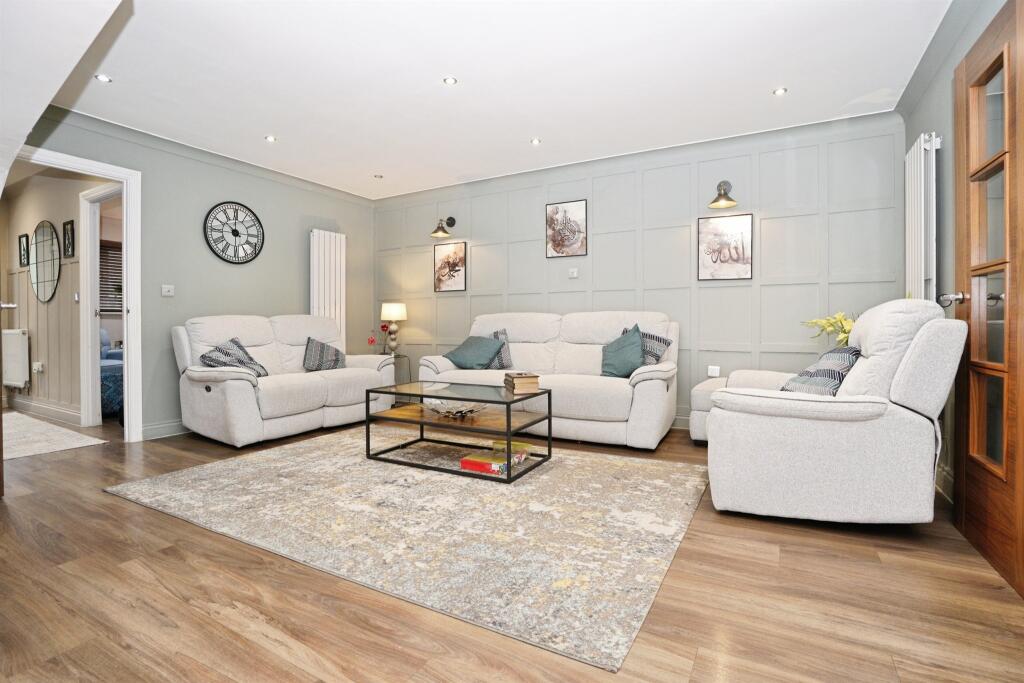 Additional image 4 of Buttercup Close, Hatfield