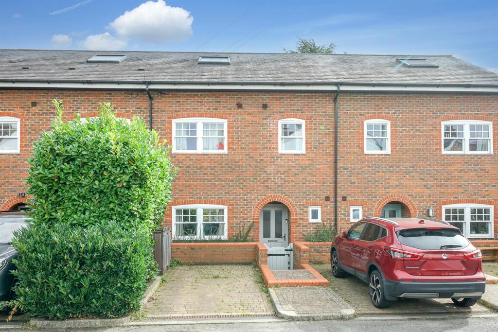 Property image for Warwick Road, St. Albans