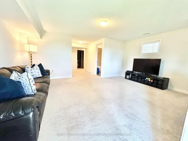 Additional image 26 of 10 Zanetta Cres