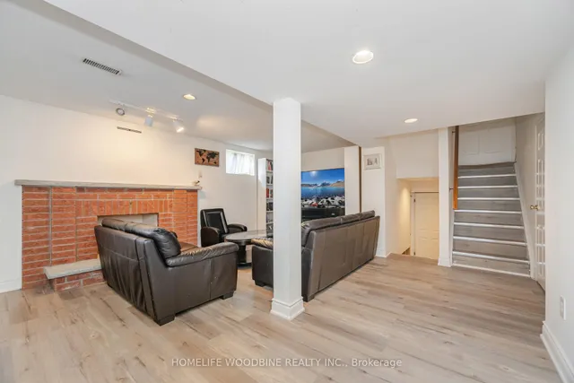 Additional image 40 of 1431 Harmsworth Sq