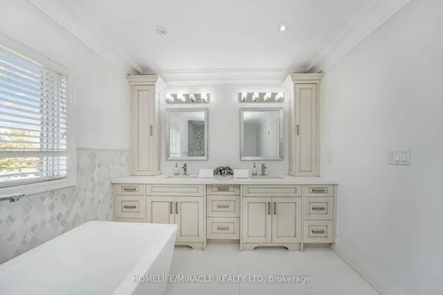 Additional image 35 of 21 Bowman Ave