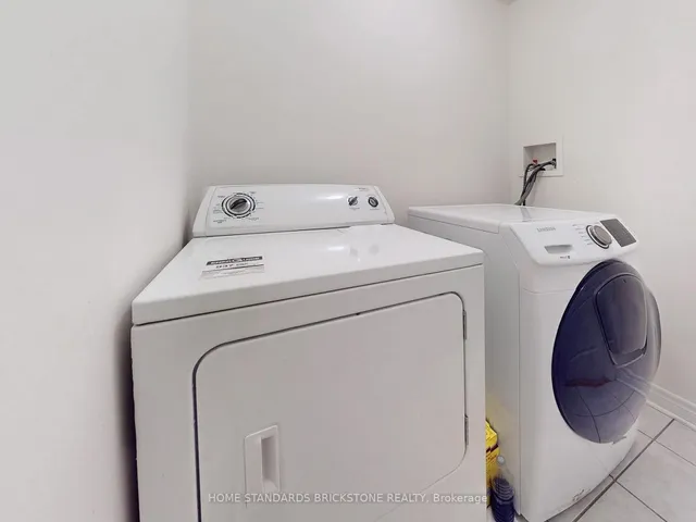 Additional image 43 of 50 Versailles Cres