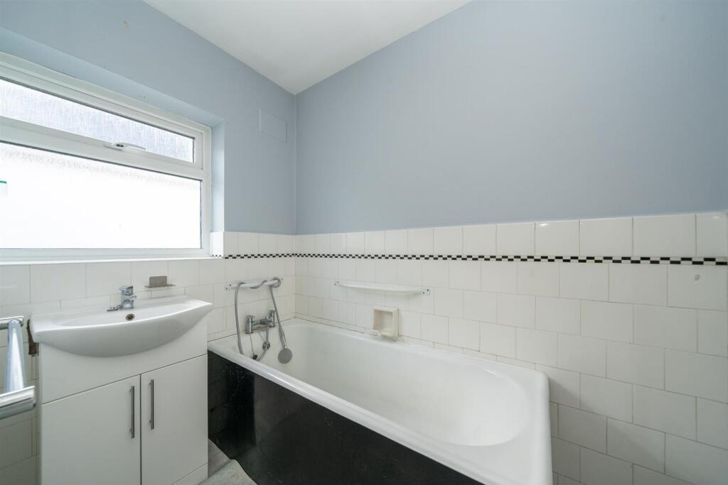 Additional image 16 of Ragged Hall Lane, St. Albans