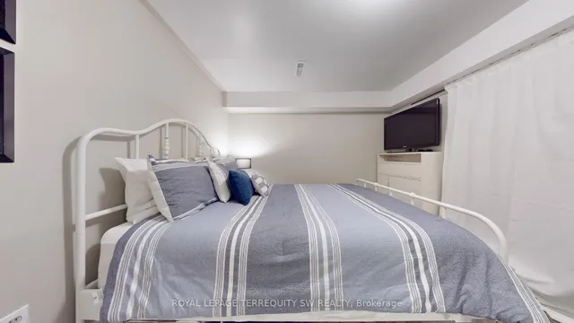 Additional image 36 of 12 Newby Crt