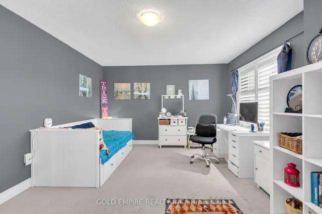 Additional image 29 of 33 Accent Circ