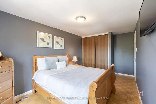 Additional image 23 of 405 Hyacinthe Blvd Unit 65