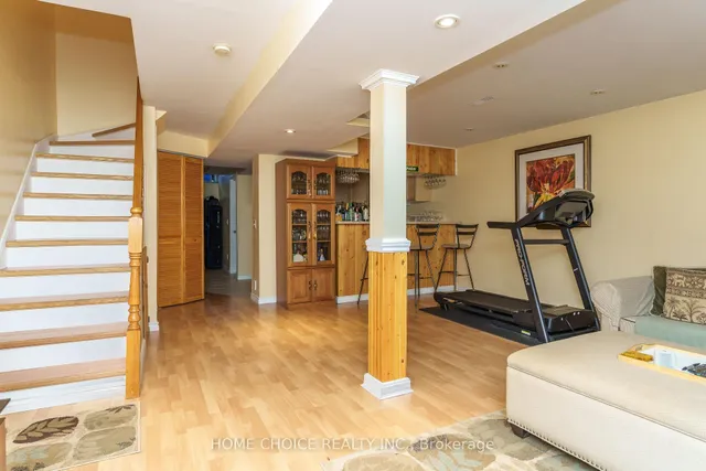 Additional image 21 of 914 Applecroft Circ