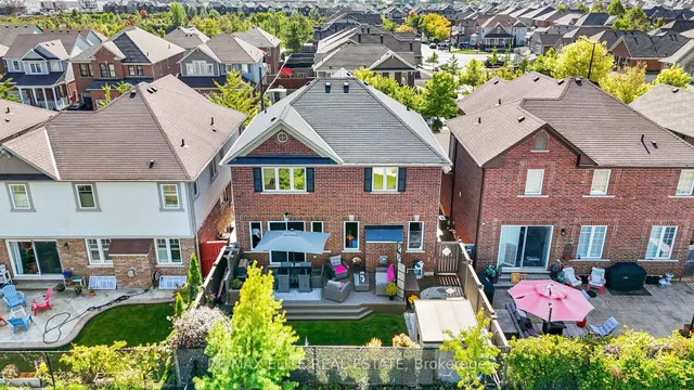 Additional image 39 of 27 Arkwright Dr