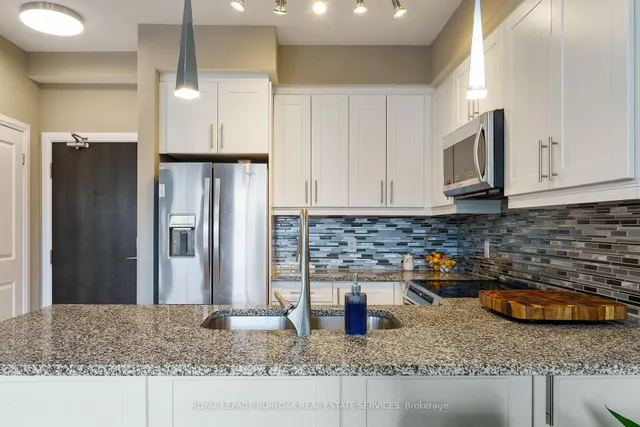 Additional image 11 of 272 Georgian Dr Unit 306