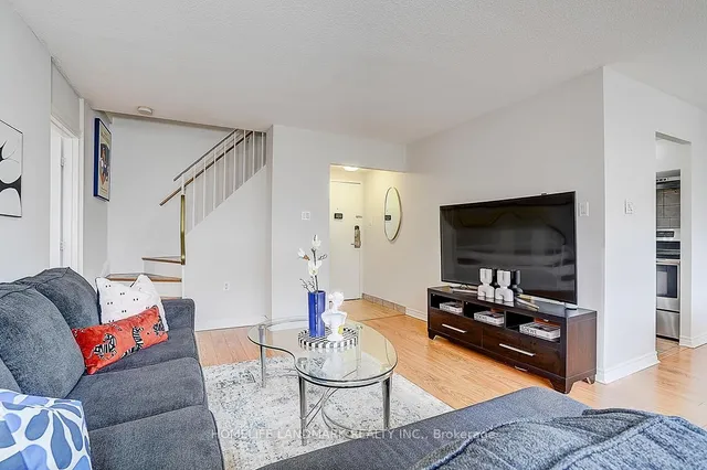 Additional image 15 of 1624 Bloor St Unit 65