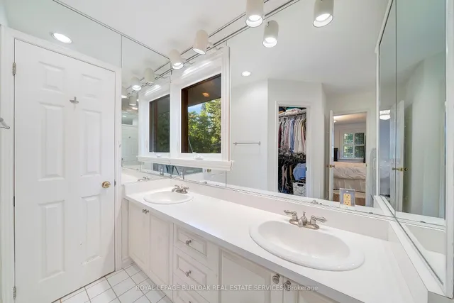 Additional image 25 of 2305 Cheverie St