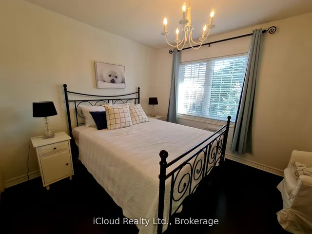 Additional image 23 of 22 Fallgate Dr