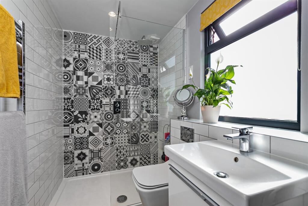 Additional image 7 of Watford Road, Chiswell Green, St. Albans