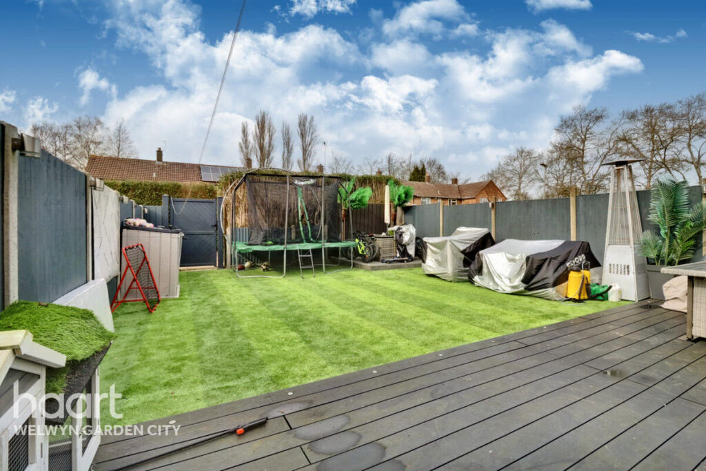 Additional image 6 of Ross Close, Hatfield