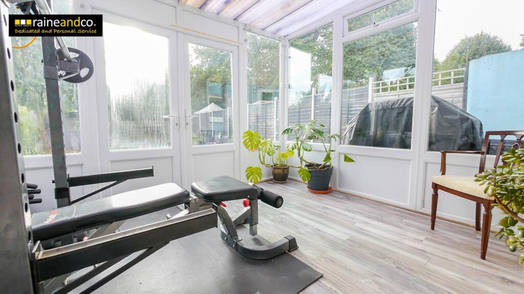 Additional image 4 of Robins Way, Hatfield