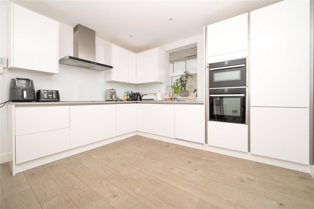 Additional image 7 of Alma Road, St. Albans, Hertfordshire