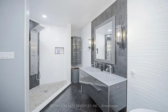 Additional image 32 of 74 Leeward Dr