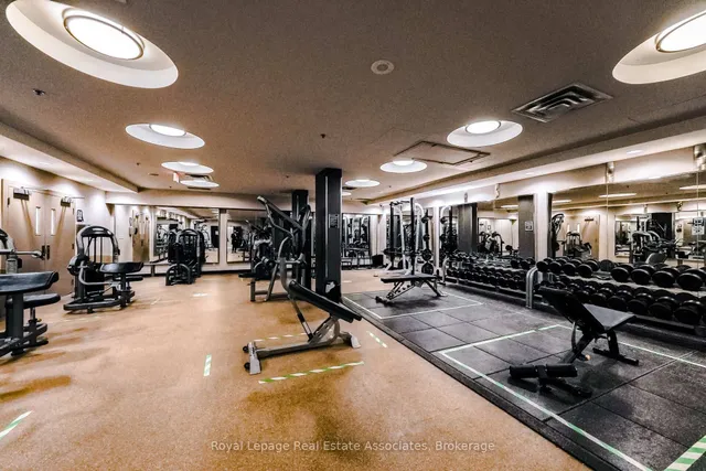 Additional image 32 of 60 Absolute Ave