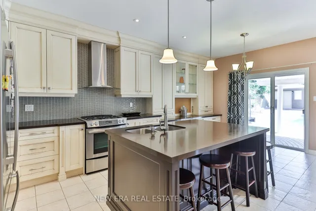 Additional image 12 of 693 Gypsy Fly Cres