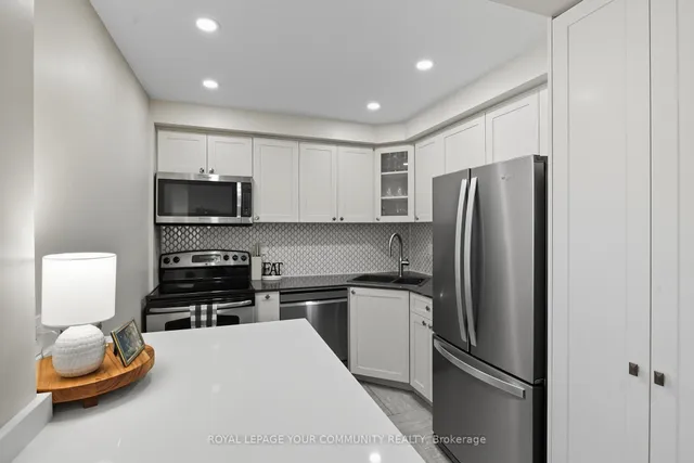 Additional image 8 of 1528 Lancaster Dr Unit 23