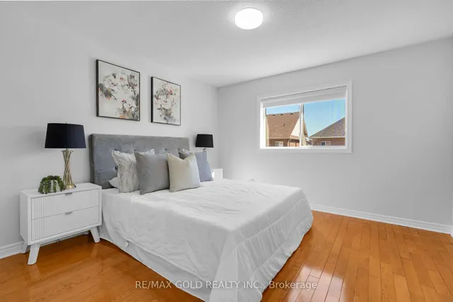 Additional image 24 of 48 Fountainview Way