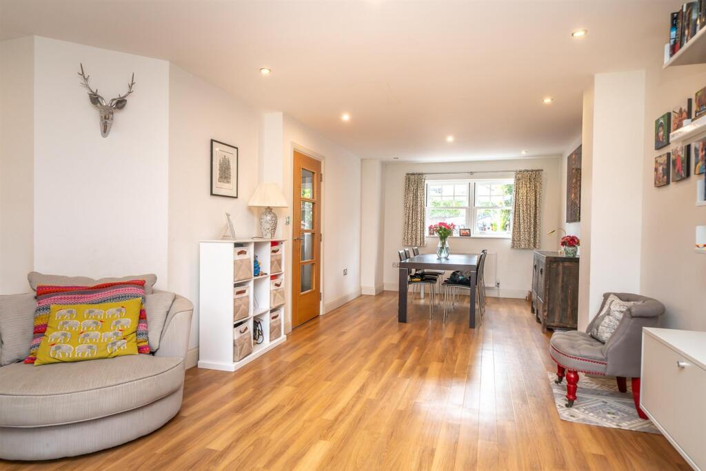 Additional image 5 of Warwick Road, St. Albans