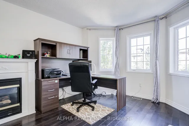 Additional image 26 of 102 Roxton Rd