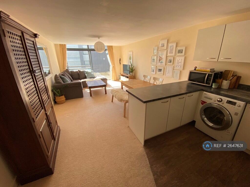 Additional image 8 of Whitley Court, St. Albans, AL1