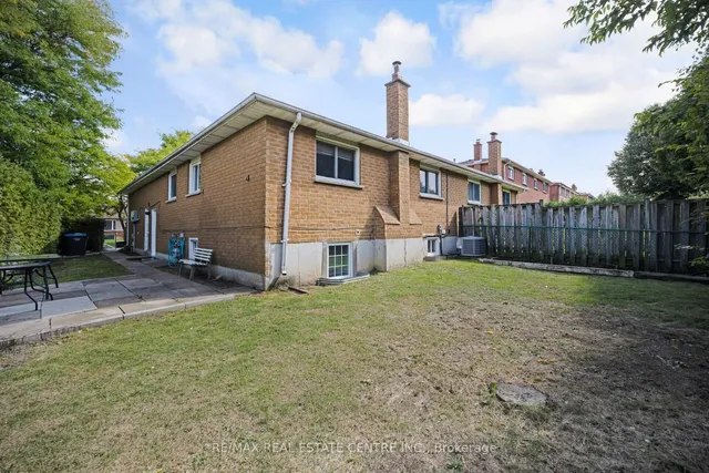 Additional image 42 of 35 Madison St