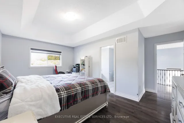 Additional image 24 of 43 Susan Ave