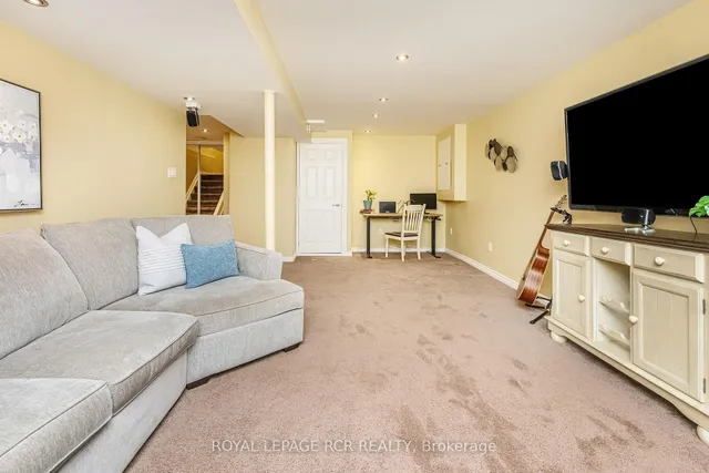Additional image 22 of 19 Shenstone Ave