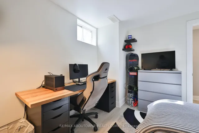 Additional image 34 of 1131 Carol St