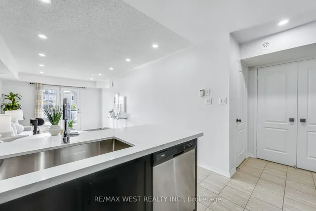 Additional image 13 of 15 Hays Blvd Unit 12