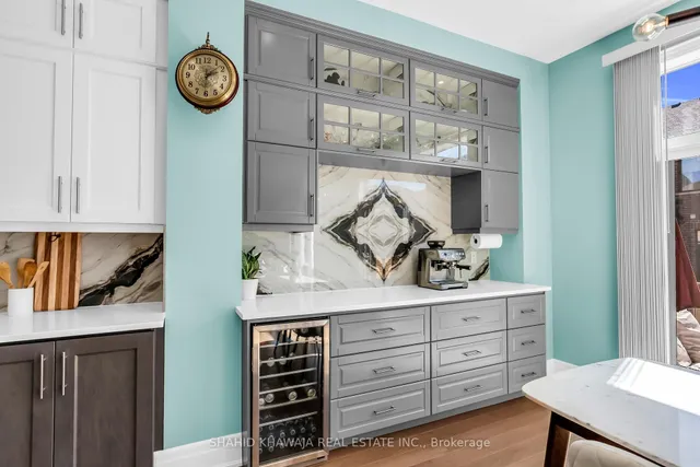 Additional image 18 of 1417 Varelas Passage