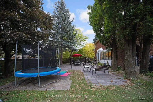 Additional image 49 of 74 Leeward Dr