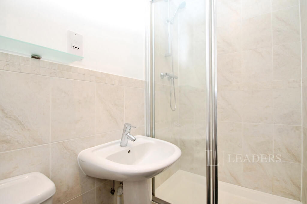 Additional image 5 of Warwick House