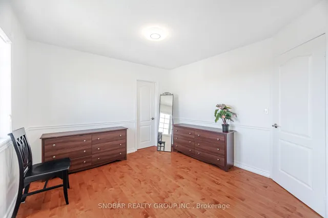 Additional image 23 of 1124 Knotty Pine Grve